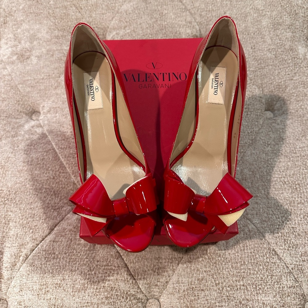 Brand New Valentino Peep-Toe Pumps with Red Bow Accent